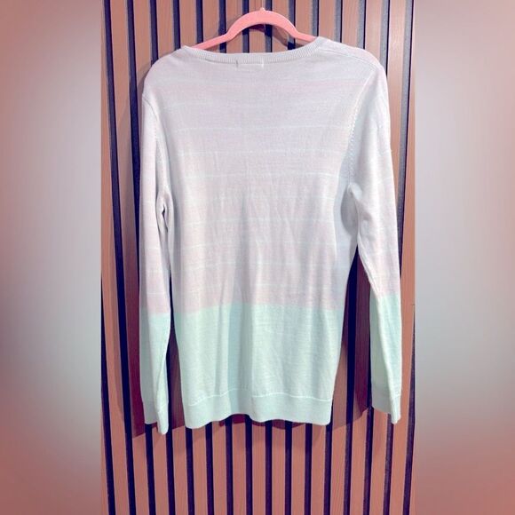 NWOT ALUIR V-Neck Sweater SZ XL - Picture 6 of 6